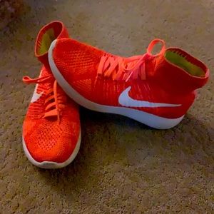 Nike lunar epic men shoe size 9.5